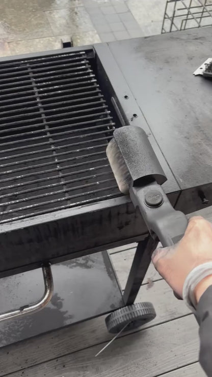 La brosse BBQ qui nettoie votre grille en 60 secondes — sans effort